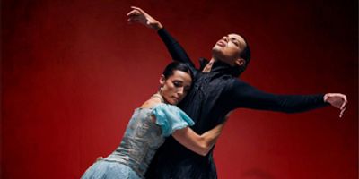 Cast Set For Cape Town City Ballet' DRACULA Photo