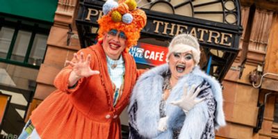 Cast Set For THE SNOW QUEEN at Perth Theatre Photo