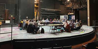 Cast Set for LUCKY STIFF at FIM Flint Repertory Theatre Photo