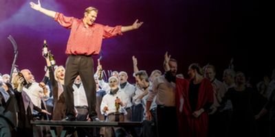 Chorus Opera Comes to Teatr Wielki Photo