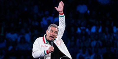 Sebastian Maniscalco, Ali Wong and More Set for Wynn Las Vegas 2026 Comedy Lineup Photo