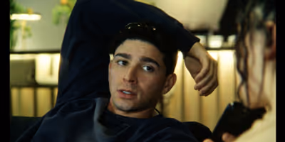 Exclusive: Isaac Powell on THE MOMENT, Next Theater Project & More Photo