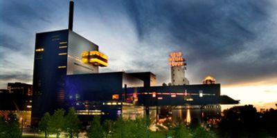 Guthrie Theater Reports Dramatic Fiscal Turnaround with Reduced Deficit Photo