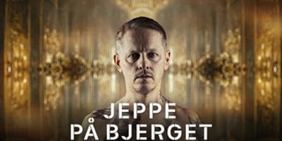 JEPPE PA BJERGET Comes to Århus Teater Photo