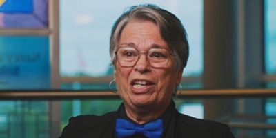 Jeri Wexler Honored as Volunteer of the Year at Ruth Eckerd Hall Photo