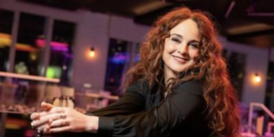 Melissa Errico Sets Live Dates with Julian Ovenden, Alec Baldwin, & More Photo