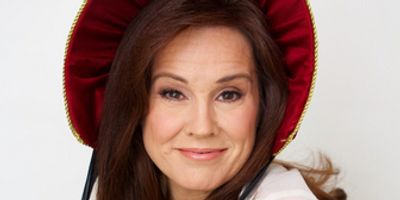 Old Parish Church to Present A CHRISTMAS CAROLER World Premiere Photo