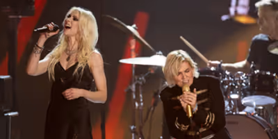 Photos: Cyndi Lauper, Jennifer Hudson, & More at the 2025 Rock & Roll Hall of Fame Inducti Photo