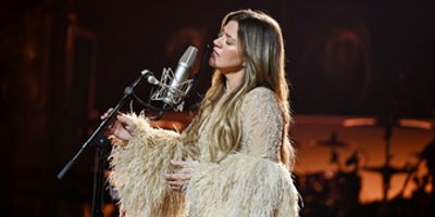 Photos: Kelly Clarkson Kicks Off 'Studio Sessions' Las Vegas Residency Photo