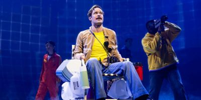 Review: 42 BALLOONS at Chicago Shakespeare Theater Photo