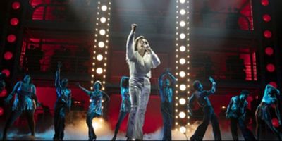 Review: A BEAUTIFUL NOISE: THE NEIL DIAMOND MUSICAL at Broadway San Diego Photo