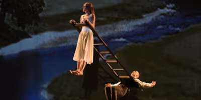 Review: MOMIX's ALICE Returns to The Joyce Theater Photo