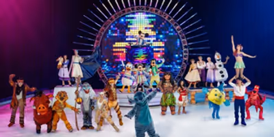 Review: DISNEY ON ICE Returns to Vancouver with a new LET’S DANCE Production Photo