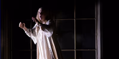 Review: LA TRAVIATA, Opera Holland Park Photo