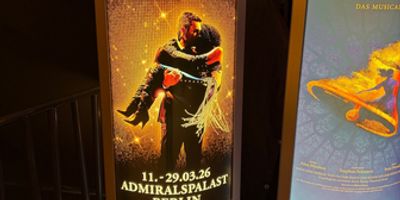 Review: THE BODYGUARD at Admiralspalast Berlin Photo