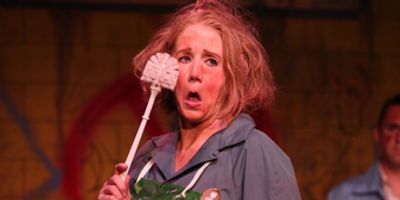 Review: URINETOWN THE MUSICAL at Roxy's Downtown Photo