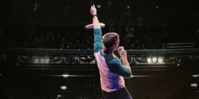 Russell Howard to Launch 2026 Stand-Up Tour DON'T TELL THE ALGORITHM Photo