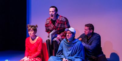 SANTA'S BIG RED SACK Returns for its Final Season in Aurora Photo