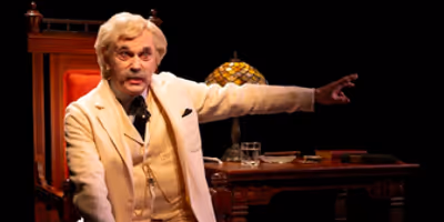 Video: Richard Thomas Opens Up About the Joy of Playing Mark Twain Today Photo