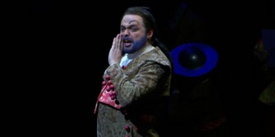 Video: Luke Sutliff Performs ‘Largo al factotum’ From THE BARBER OF SEVILLE at Canadia Photo