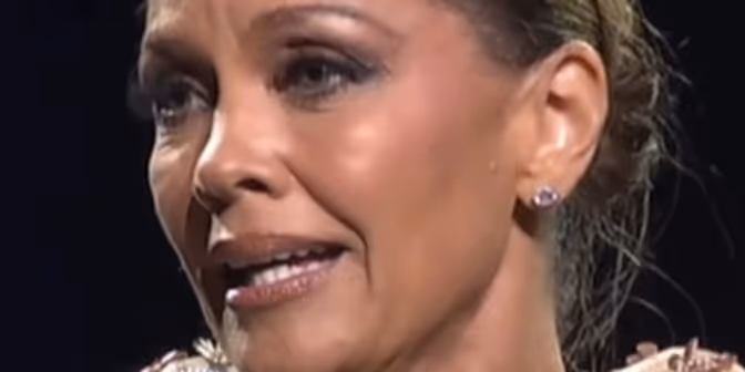 Vanessa Williams Sings 'Children Will Listen' at Signature Theatre Gala