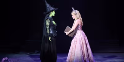 Video: WICKED Brazil Stars Perform 'Tudo Mudou (For Good)' Photo