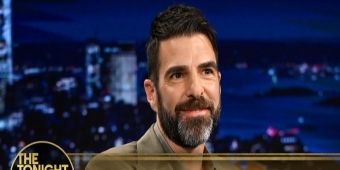 וידאו: זכרי קווינטו משתף מדוע הוא לא אוהב לקרוא ביקורות