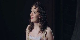 Video: Cayleigh Capaldi Aufführung von 'No More' aus FIGARO: EIN ORIGINAL MUSICAL Live im London Palladium