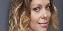 Drehbuchautorin Kate Cortesi wird neue Rom-Com-Serie für Disney+ schreiben Photo