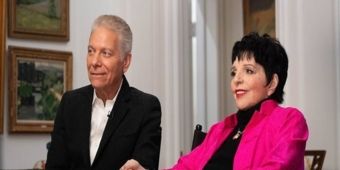 Video: Liza Minnelli parla dell'infanzia, dei genitori e della nuova autobiografia a GOOD MORNING AMERICA