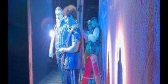 视频:乔伊·法托恩在《与朱丽叶》全国巡演初次登场获20秒掌声