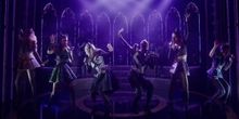 Video: Från West End till bioduken: De ursprungliga SIX-drottningarna återförenas Photo