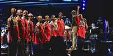 리뷰: BBC PROMS: UNDER AFRICAN SKIES - 폴 사이먼의 '그레이스랜드' 노래들, 로열 앨버트 홀 Photo