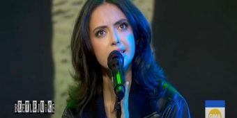 Video: Isabella Esler canta 'Dead Mom' de BEETLEJUICE en GMA