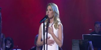 Video: RAGTIMEs Caissie Levy singt „Back to Before“ bei TODAY
