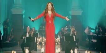 Video: Sarah Brightman präsentiert komplettes Konzert 'A Christmas Symphony' mit Andrew Lloyd Webber
