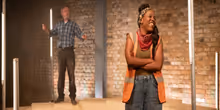 Recenzja: FIRE FIRE, Arcola Theatre Photo