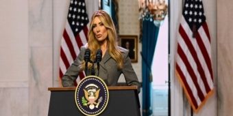 Video: Laura Benanti als Melania Trump nimmt Stellung zur kürzlichen Pressekonferenz in THE LATE SHOW