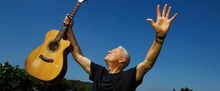 Tommy Emmanuel CGP To Bring LIVING IN THE LIGHT Tour To Bilheimer Capitol Theatre