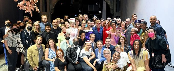 Photos: Elton John Visits THE DEVIL WEARS PRADA in Chicago Photos