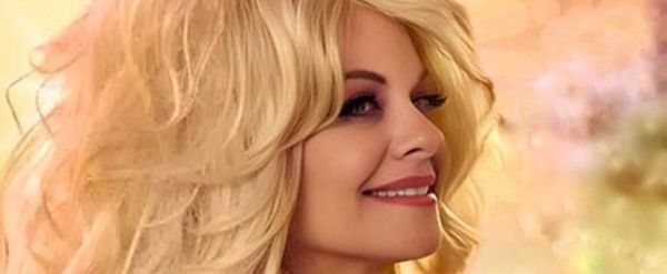 Feature: DOLLY: THE LIVING LEGEND Brings Heart, Humor, and Rhinestones to Notoriety
