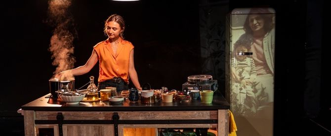 Review: MY ENGLISH PERSIAN KITCHEN, Soho Theatre
