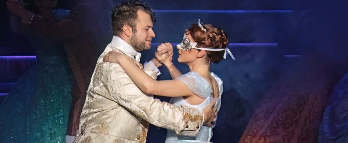 Photos: First Look at Sandra Mae Frank & More in ASL & Spoken English Production Photos