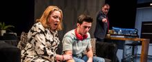 First Look at Adam Woodyatt and Laurie Brett in LOOKING GOOD DEAD at Glasgow Theatre 