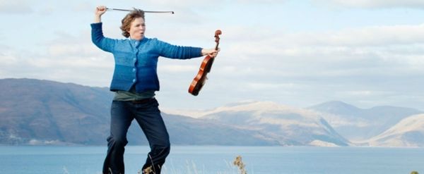 EDINBURGH 2025: Review: MAIRI CAMPBELL: PULSE (PENDULUM TRILOGY), Scottish Storytelling Centre