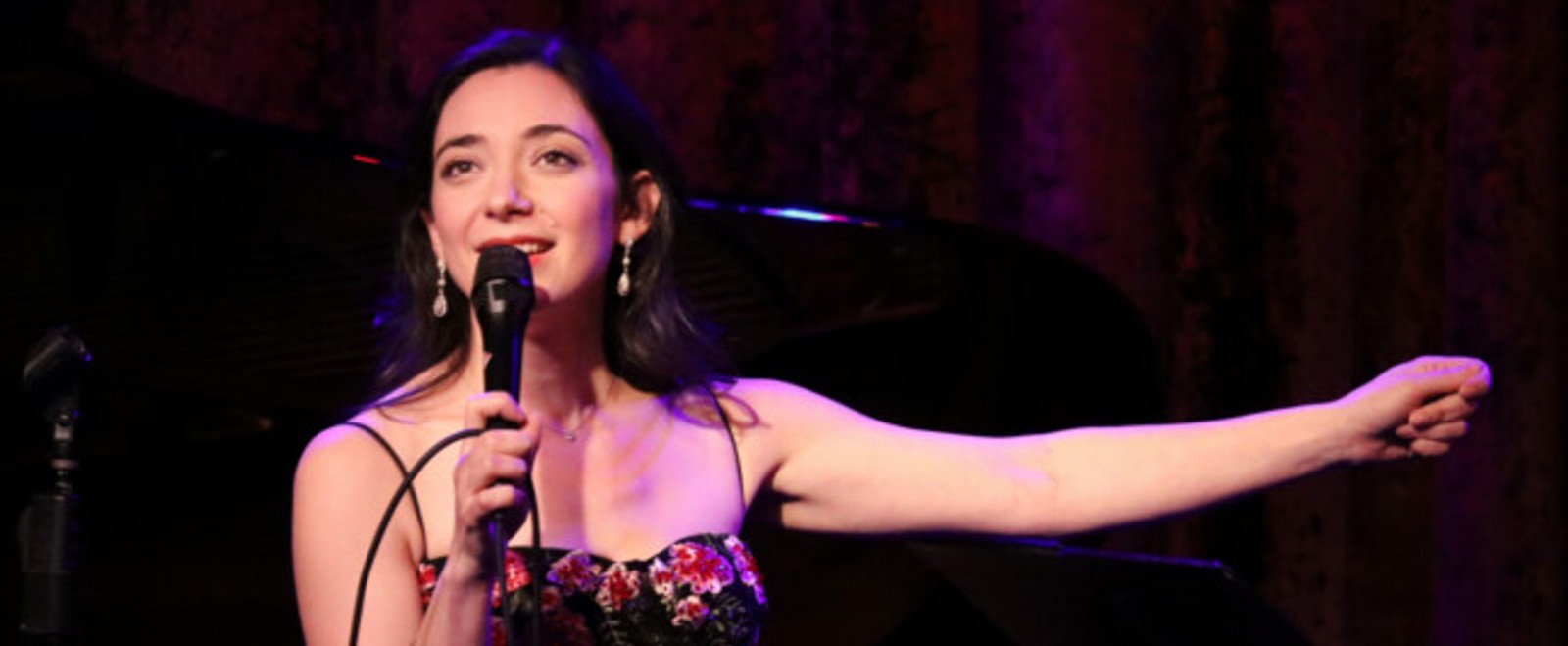 Photos: Julie Benko Performs BROADWAY GOES TO THE MOVIES at Birdland