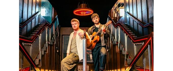 Cast Set For THE SINGER at Dundee Rep