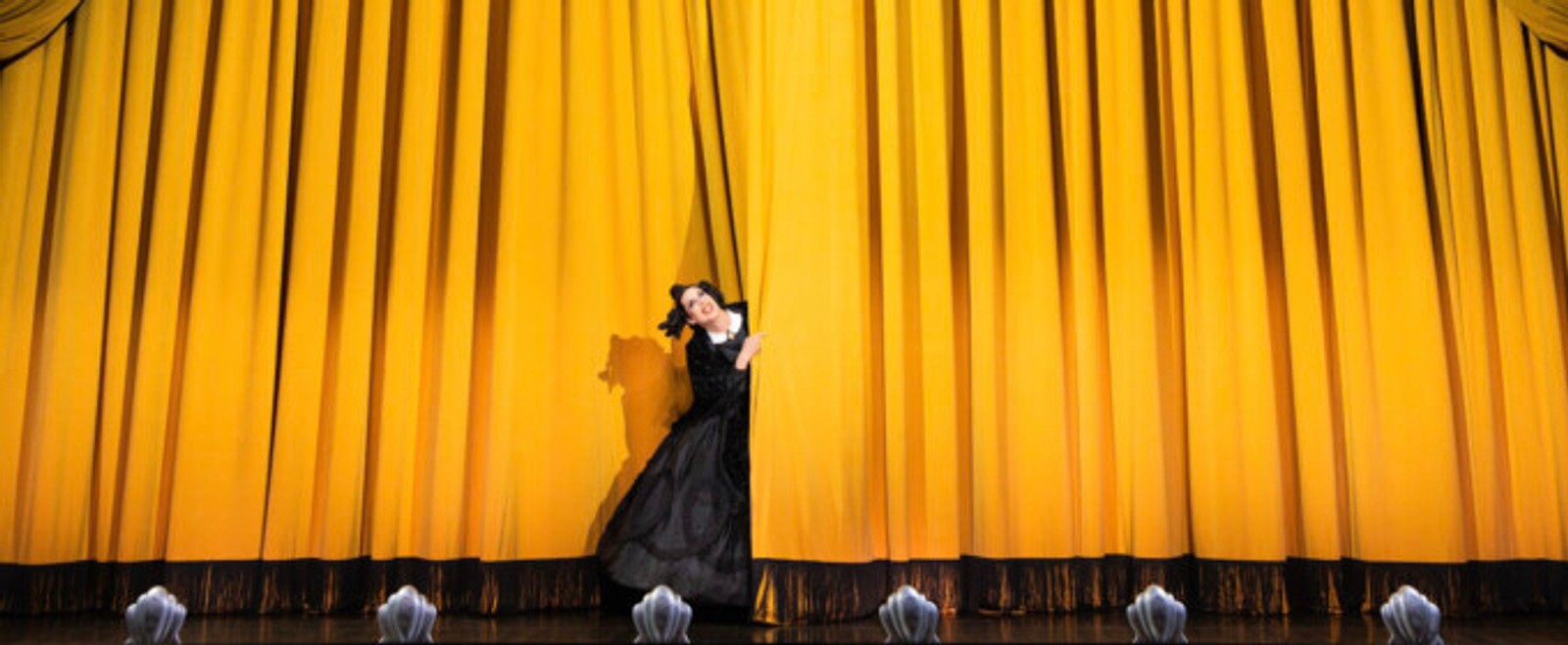 Review: OH, MARY! at San Diego Civic Theatre