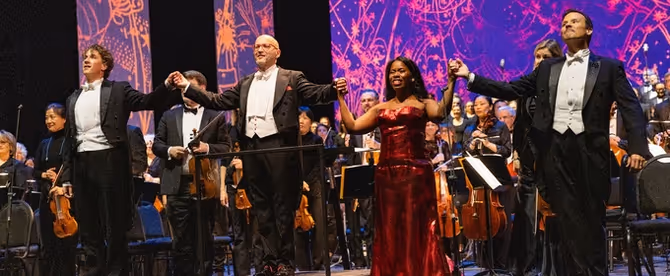 Photos: CARMINA BURANA At Lyric Opera Of Chicago