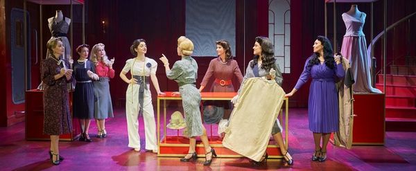 EL TIEMPO ENTRE COSTURA anuncia el reparto de su regreso a Madrid